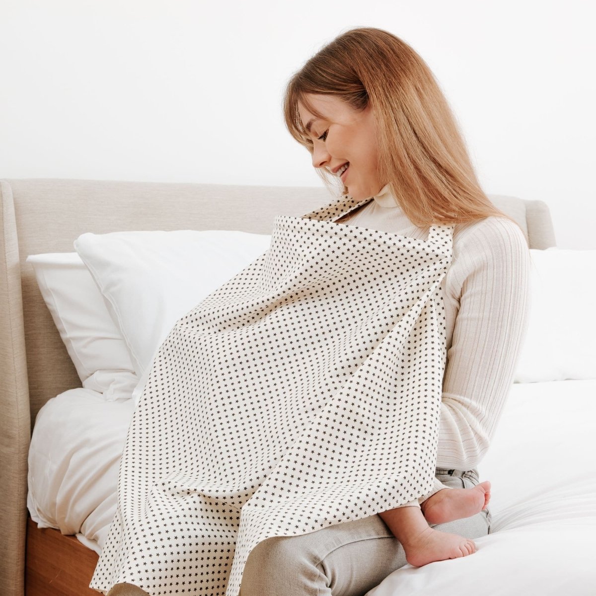 Breastfeed Apron - Grey Stars