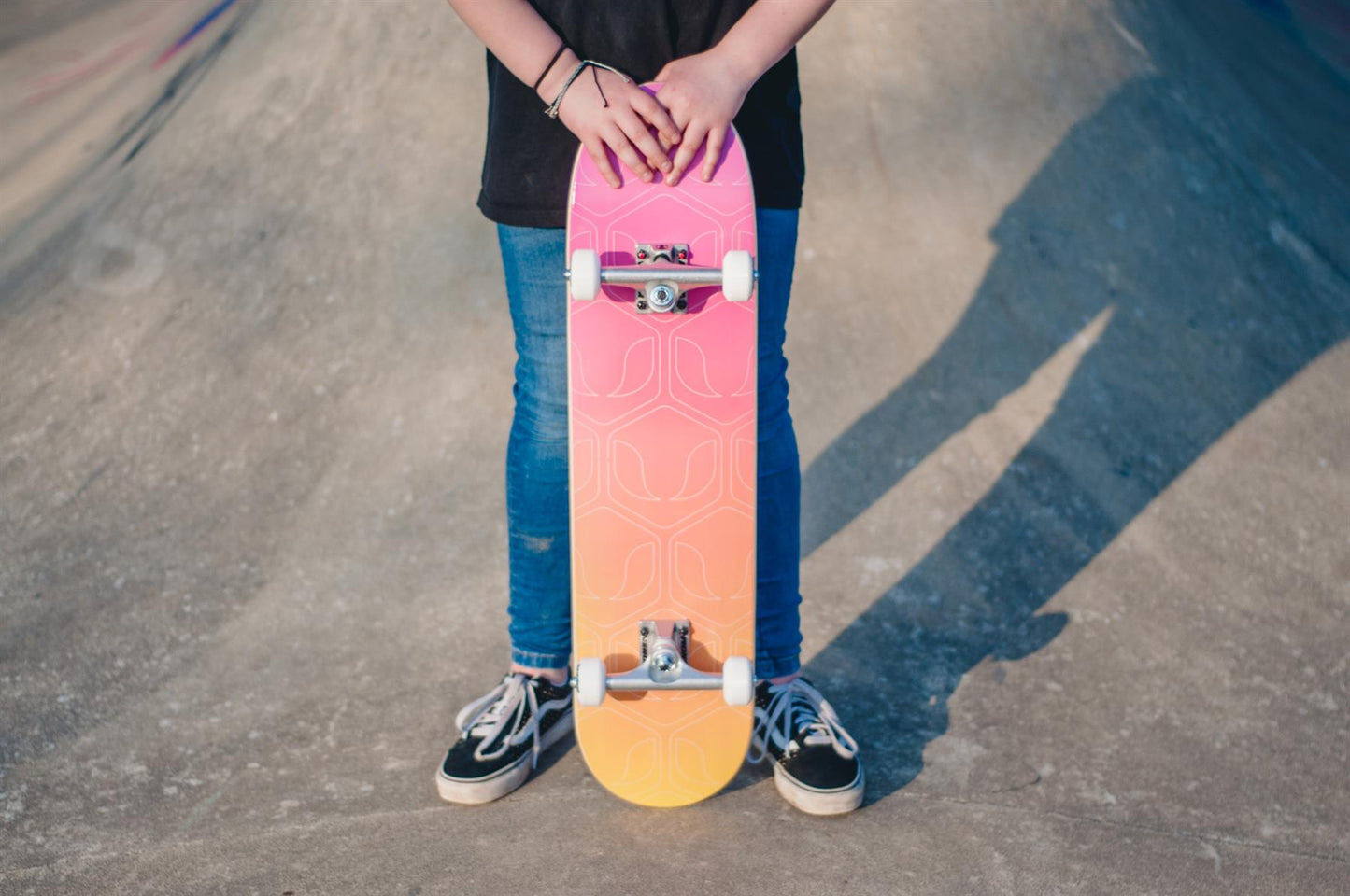 Venom Core Complete Skateboard - Outline Fade Pink - 7.75"