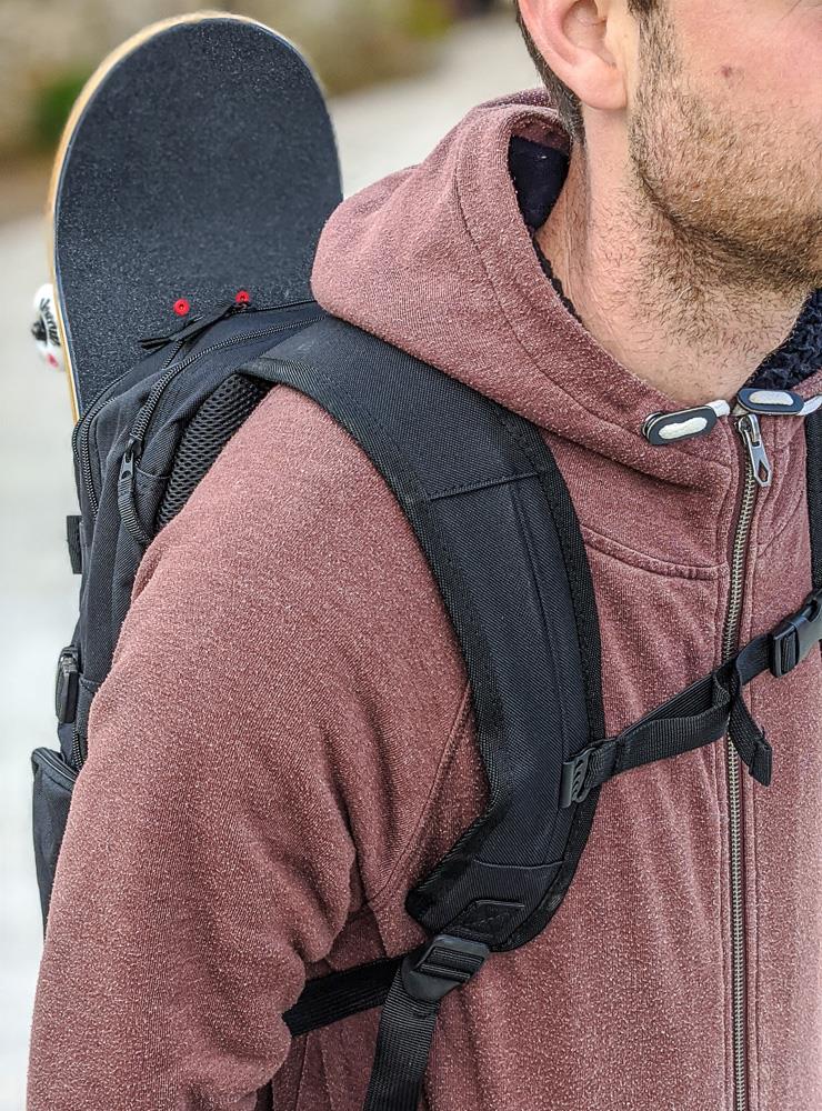 Venom Skateboards PRO Backpack with Skate Carrier - Black