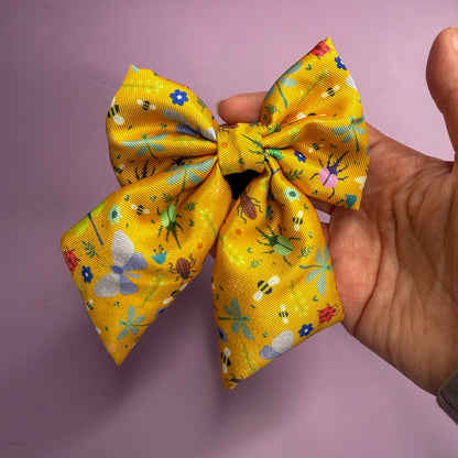 Summer Buzzin’ Sailor bow