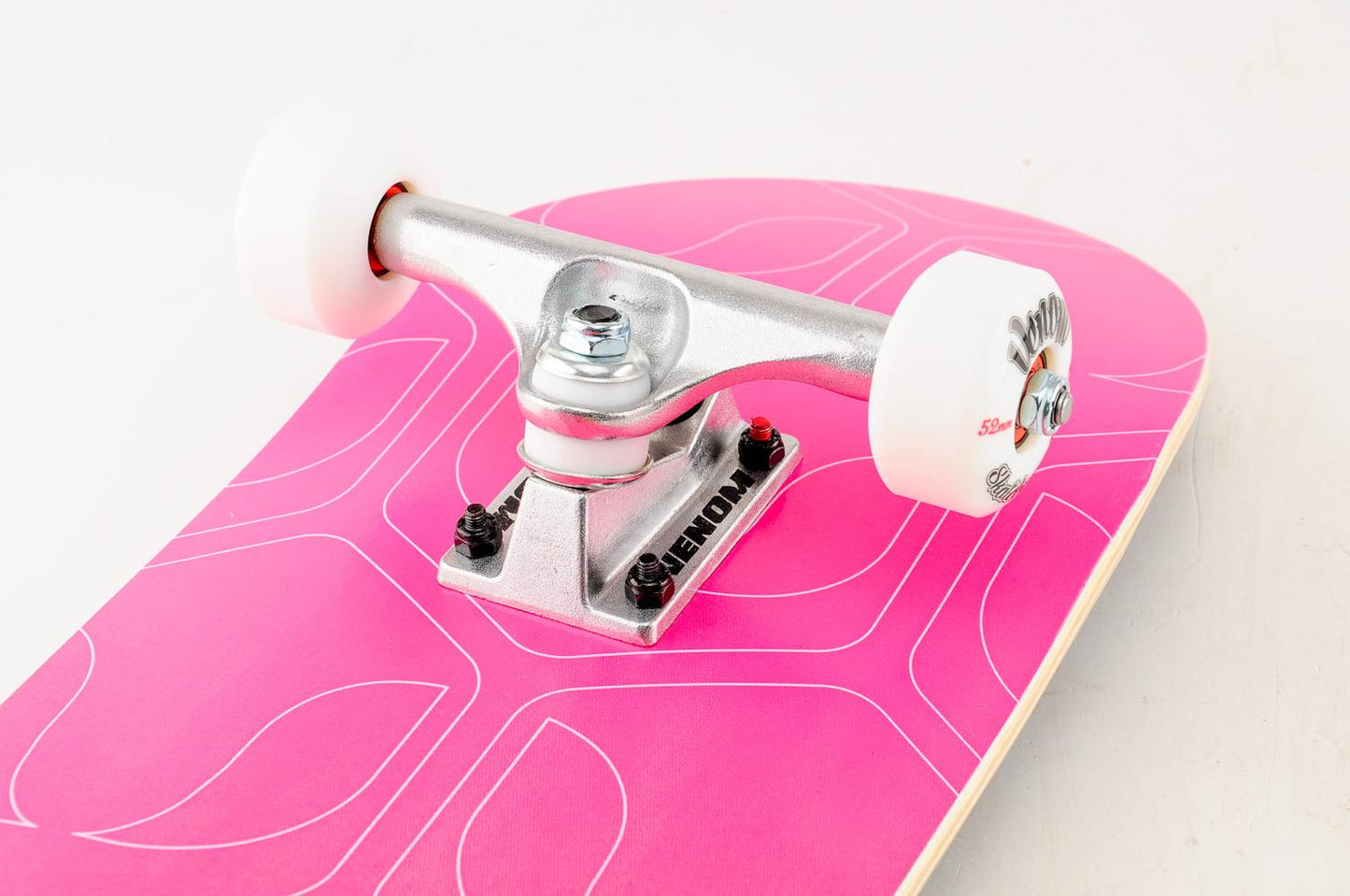 Venom Core Complete Skateboard - Outline Fade Pink - 7.75"