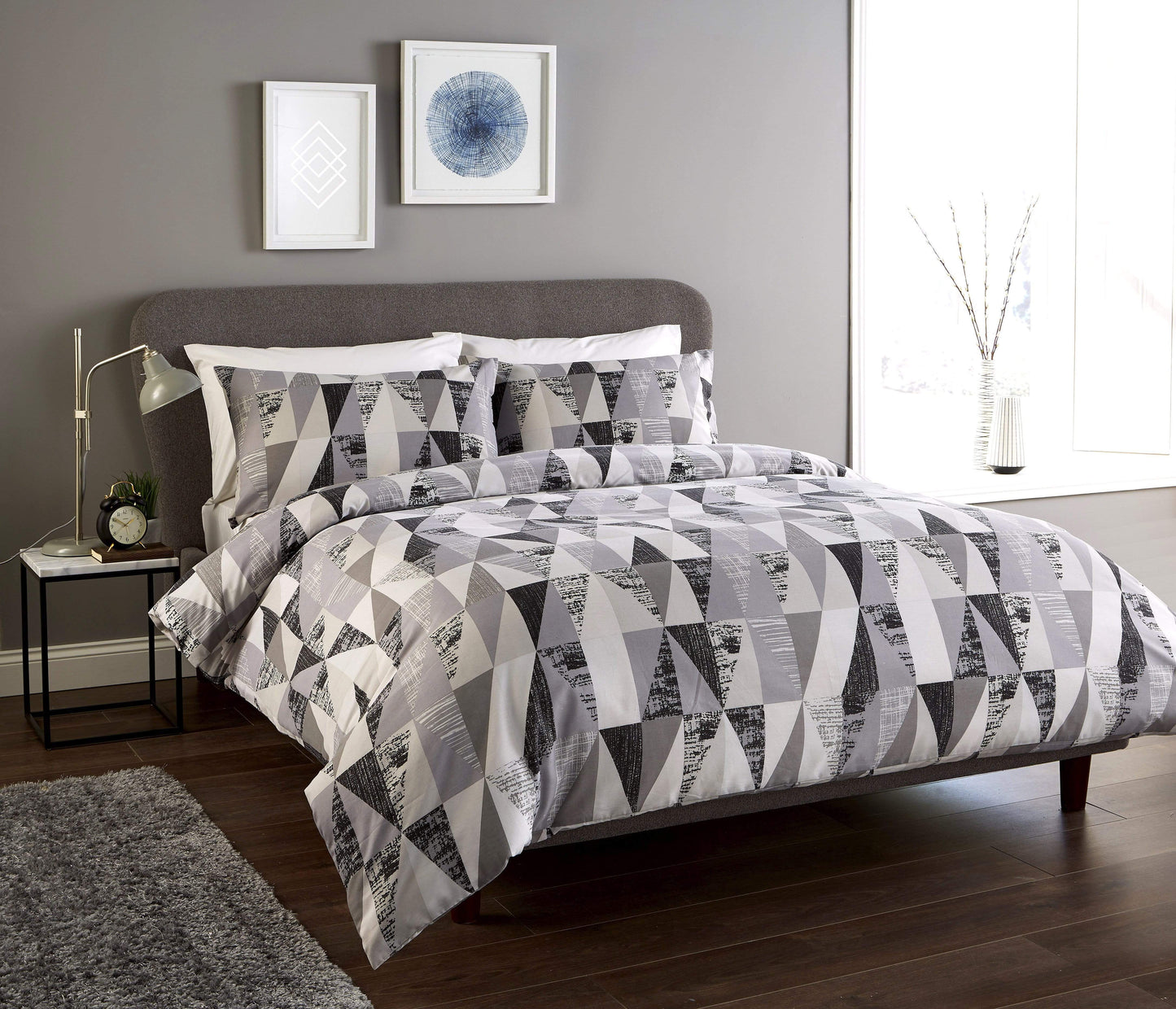 Geo Design Luxurious Cotton Rich Duvet Set Super Soft OEKO-TEX Certified Fabric Ideal for Bedroom Decor Available in Single Double King Sizes by OLIVIA ROCCO