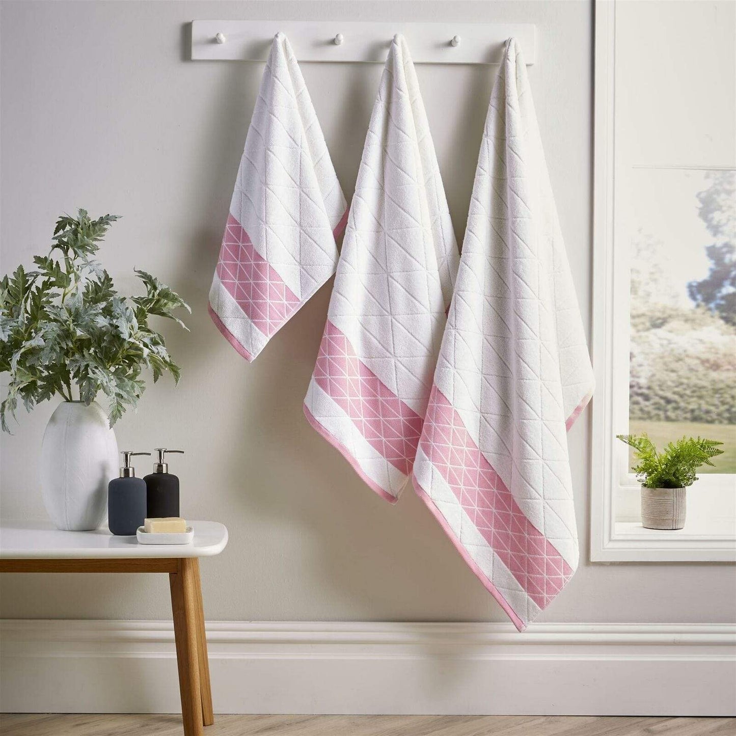 Inca Diamond Jacquard Luxury Soft Absorbent 600GSM Cotton Towels Bath Sheets Hand Towels Bath Towels Durable OEKO-TEX Certified Made in England by OLIVIA ROCCO