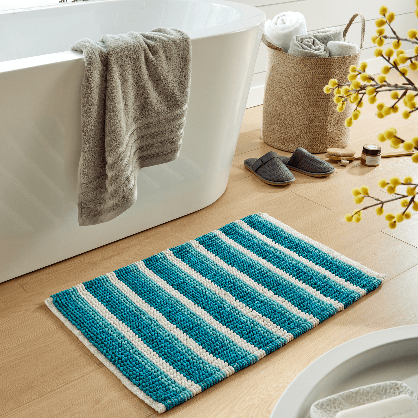 Padstow Super Soft Absorbent Stripe Bathmat 50 x 80 cm Quick-Drying Anti-Slip Durable Bathroom Accessory by OLIVIA ROCCO