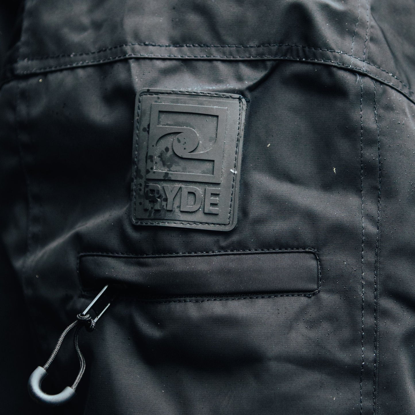 RYDE PRO-VIS CHANGE ROBE 2.0